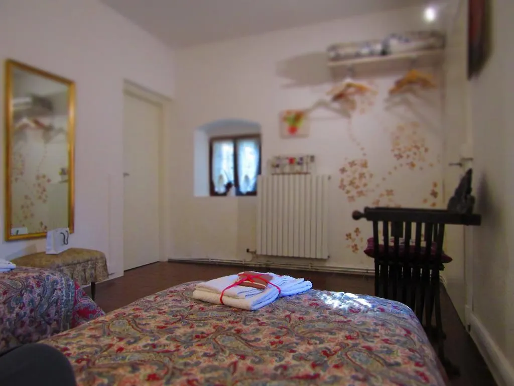 솜마캄파냐 Residenza Torre Antica 아파트